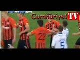 Shakhtar Donetsk - Dynamo Kiev maçında yumruklar konuştu