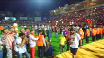 Adanaspor, Şampiyonluk Kupasını Kaldırdı