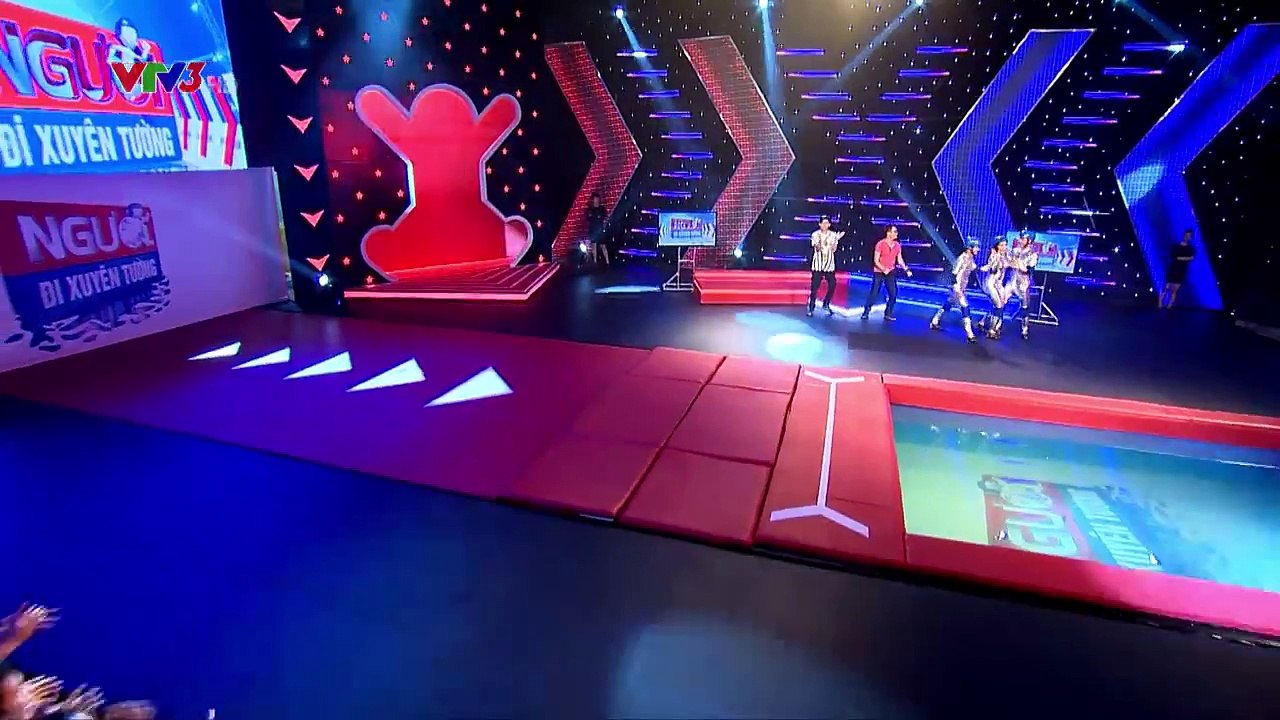 NGƯỜI ĐI XUYÊN TƯỜNG: TẬP 21 – MÀN CHÀO SÂN CỦA 2 ĐỘI – SK2 VS 3D (5