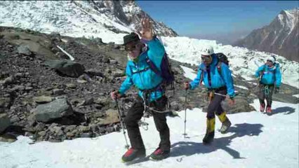 Carlos Soria alcanza la cima del Annapurna a sus 77 años