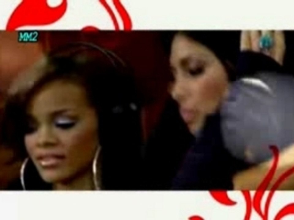 Rihanna_feat_nicole_scherzinger-winning_women-mircmirc