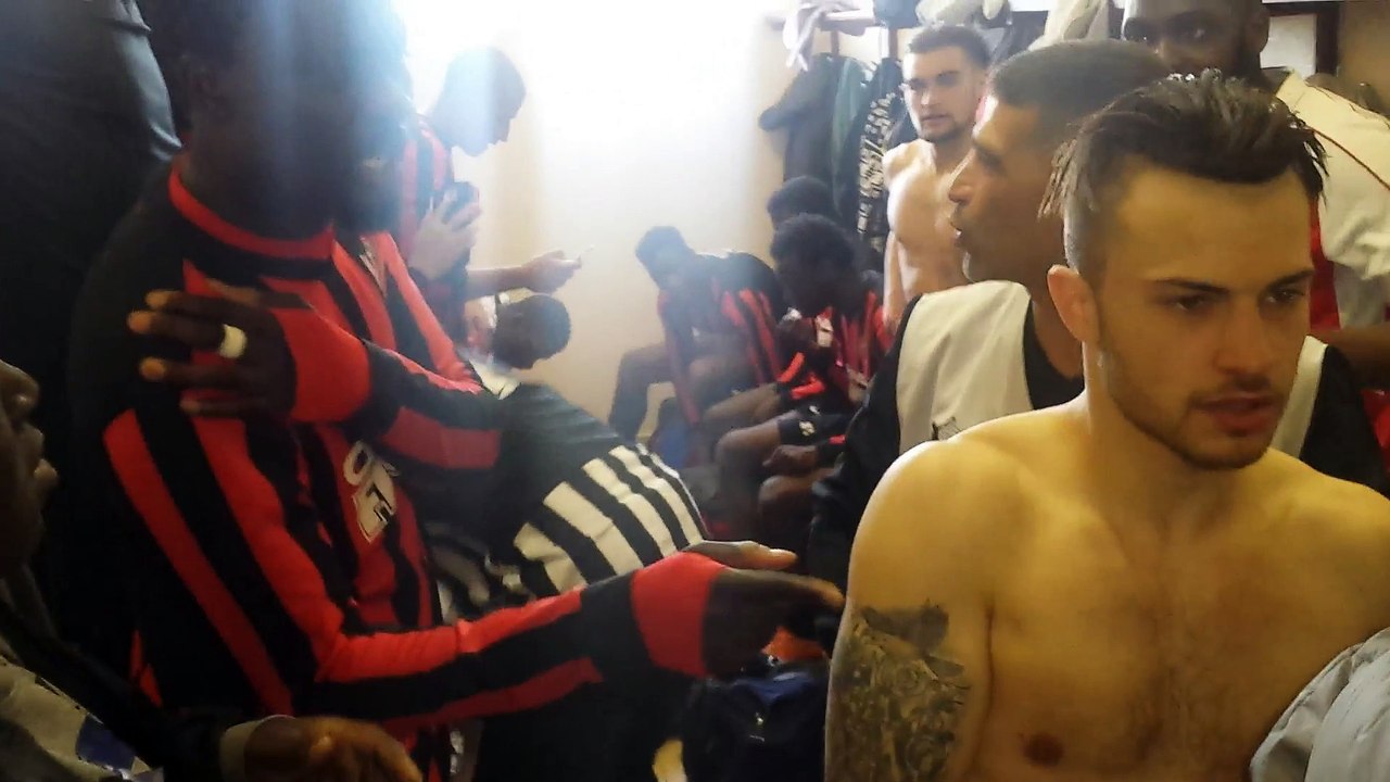 VESTIAIRE A PERSAN APRES NOTRE BELLE VICTOIRE EN SENIORS