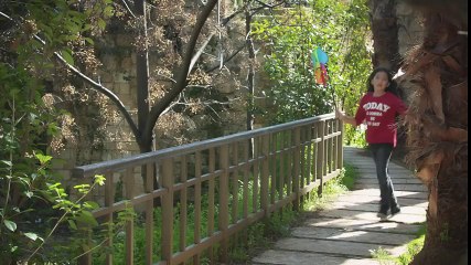 Fatima Zahra Laaroussi Nkhel9o Sa3ada Clip Officiel 2016