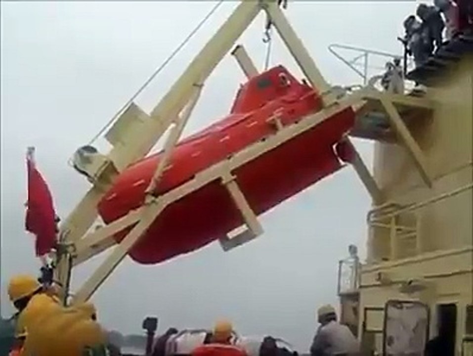 OMG EMERGENCY Boat fail
