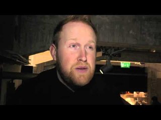 Pesten kreeg Gavin James er niet onder