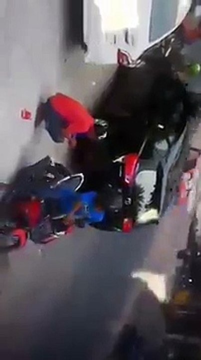 Trik Pencurian Dengan Memecahkan Kaca