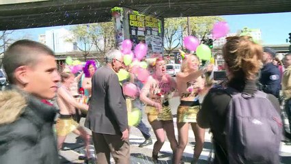 Des Femen évacuées du banquet du 1er mai du FN