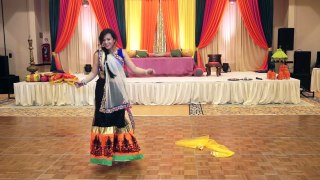 Bride's Mehndi Best Dance By Friends - HD 2016