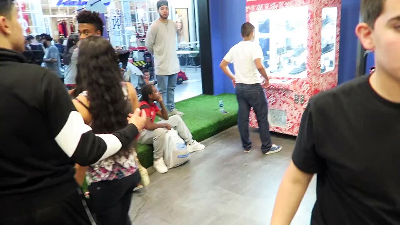 RATED R IN VEGAS! (Vlog #102)