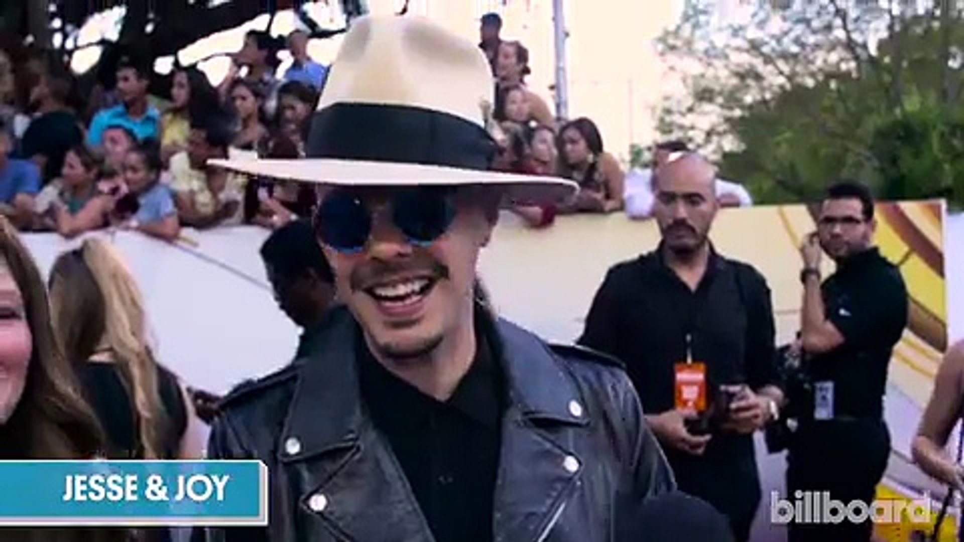 ⁣Billboard Latin Music Awards 2016- Jesse & Joy on the Red Carpet