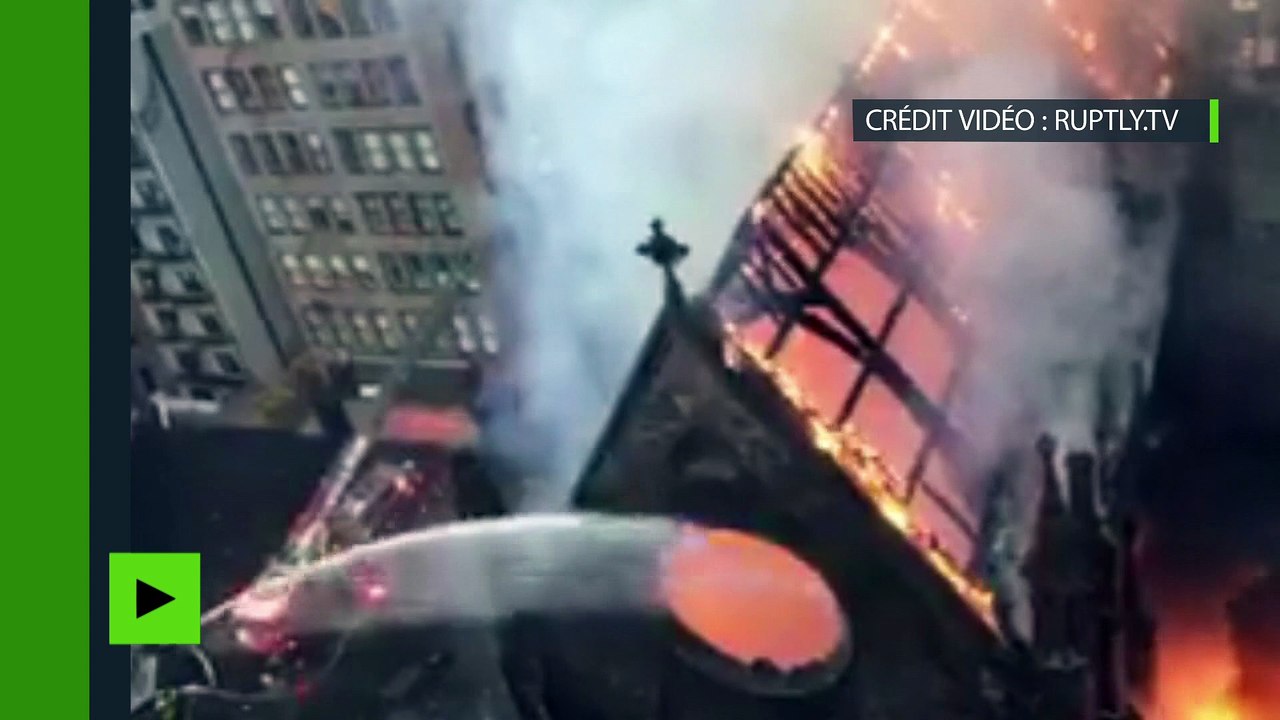Un immense incendie a dévasté une église serbe orthodoxe à New York