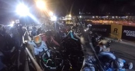 Motosikletli Sürücü, Bisiklet Yarışında Terör Estirdi