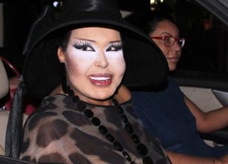 Karalar Bağlayan Diva'dan Bodrum'a Sürpriz Ziyaret