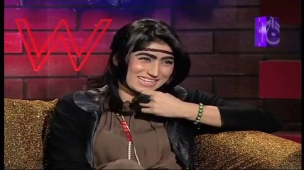 Qandeel Baloch Dancing in Barkat Uzmi Show