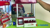 Thomas and Friends Surprise Toys Challenge The Claw Arcade Crane Game Thomas Minis Kinder Egg