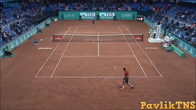 Grigor Dimitrov éclate trois raquettes