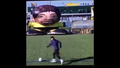 Lionel Messi vs Giant Goalkeeper in Japan