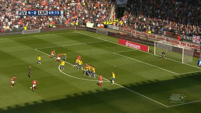 Pays-Bas - Festival du coup franc au PSV