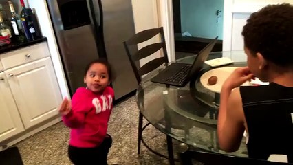 Beyonce : Little girl dancing to "Sorry" is AWESOME !
