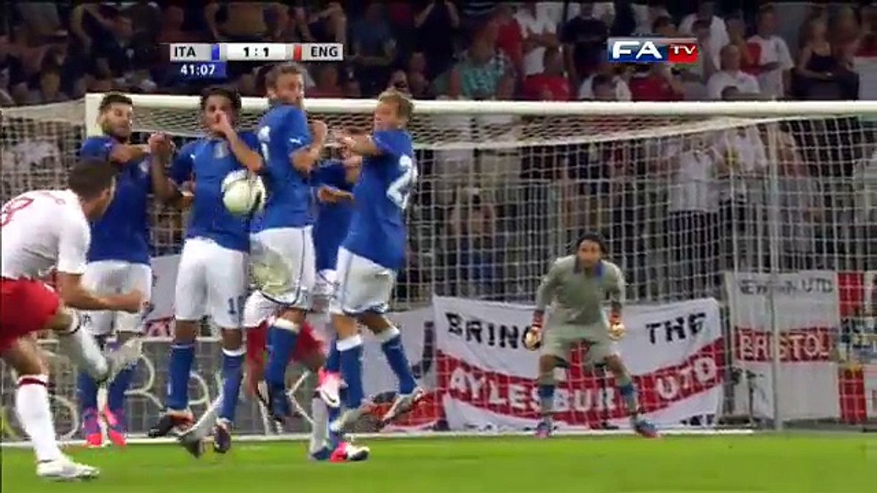 Italy vs England 1-2, Spectacular Defoe goal