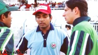 India & Pakistan Friendship Moments in Cricket == We are Not Enemies ==-mbI61_iyoUo