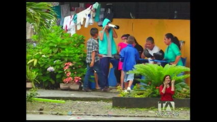 El Carmen continúa recibiendo damnificados