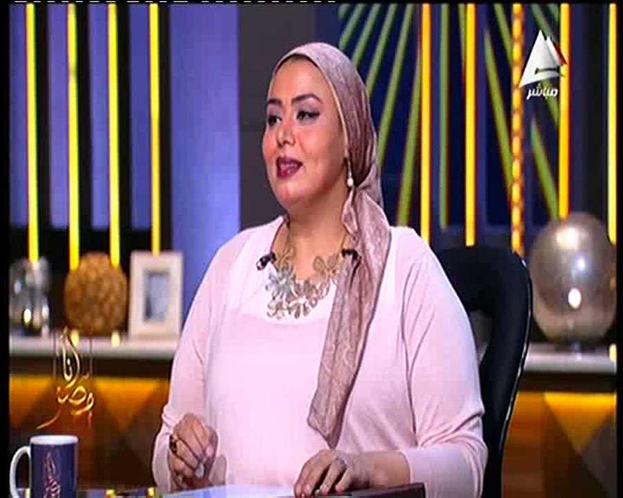 نور عبدالله تلخص الوضع السياسي في قصيدة شعرية في «أنا مص»