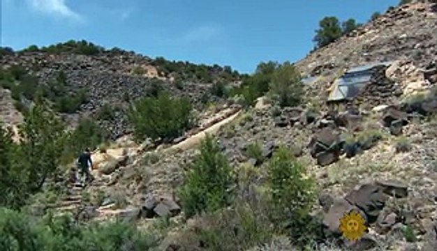 Quest’uomo ha passato 25 anni sotto terra. Quello che ha creato va oltre ogni immaginazione (VIDEO)