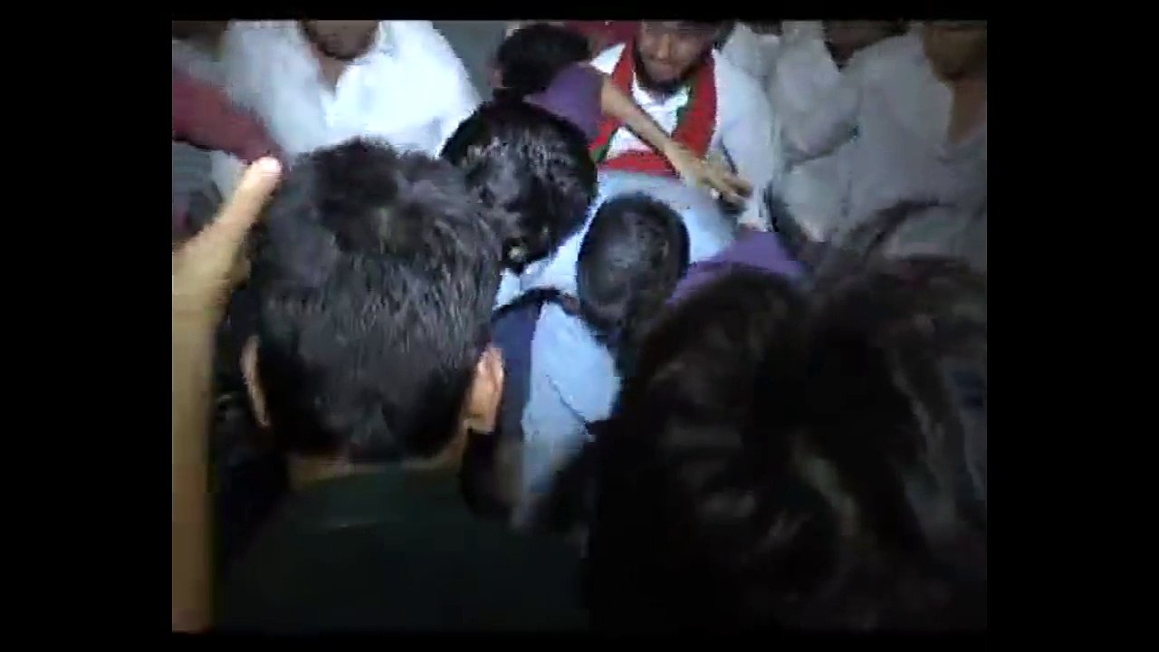 Clear Footage of Chaos in Yesterday's PTI Lahore Jalsa