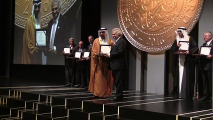 "جائزة الشيخ زايد" تختار امين معلوف شخصية العام الثقافية