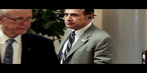 Issa Clinton email probe may go past election