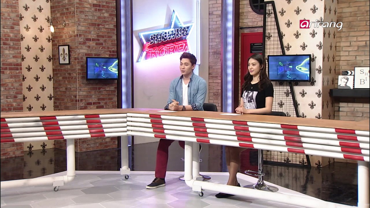 Showbiz Korea _ Q&A Actress Kim So-eun