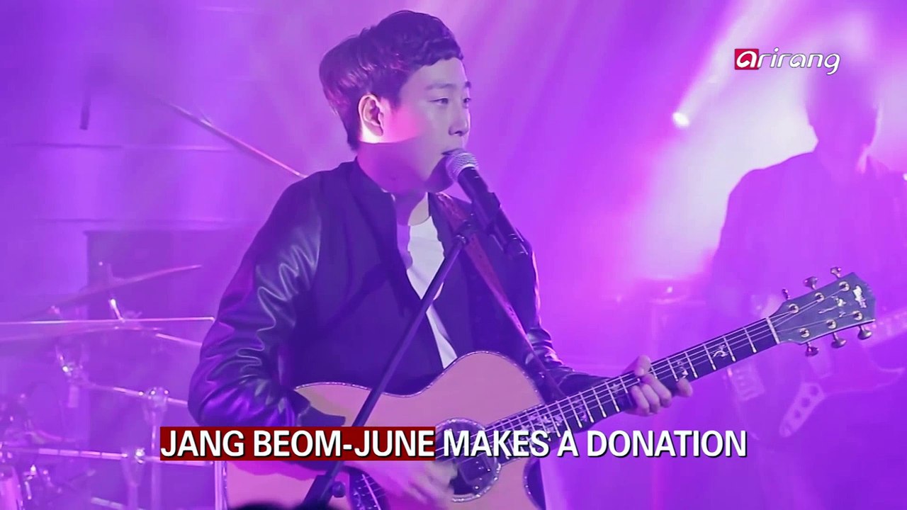 Showbiz Korea _ JANG BEOM-JUNE MAKES A DONATION