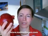Superfood Granatapfel Wie Du ihn öffnest ohne selbst rot zu werden