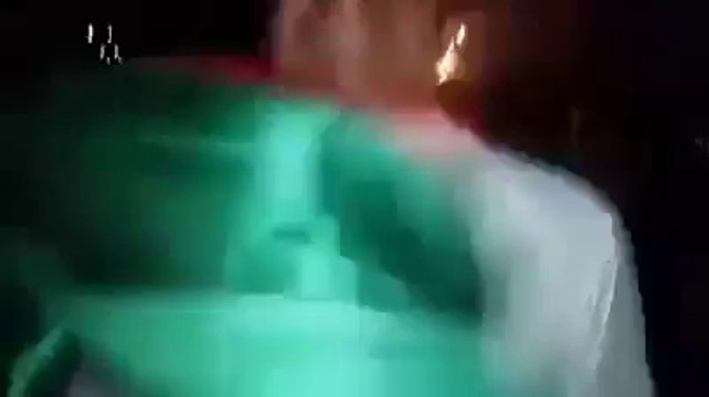 Exclusive Video of PMLN Goons in PTI Jalsa Lahore, Bashing Imran Khan & Praising Nawaz Sharif