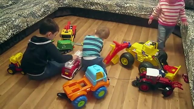 Kids Playing With Toys Garbage truck Bruder bagger Fire Truck Dickie Toy 2