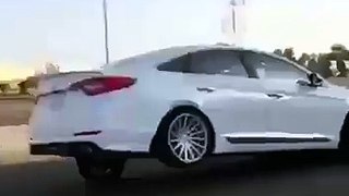 Dancing Car - Top Videos of Car - Tubeinto.com