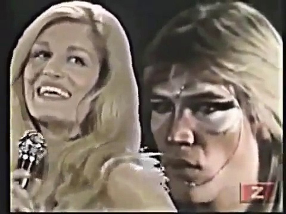 CLOCLO 73 AVEC DALIDA CLIP