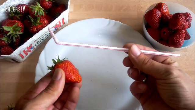 Comment retirer la queue d'une fraise facilement ?