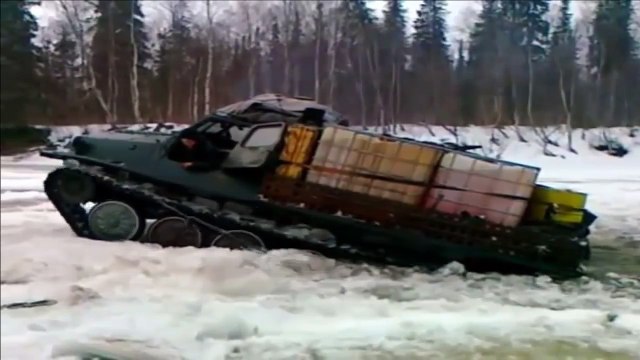 БЕЗДОРОЖЬЕ СЕВЕРА ВОДИТЕЛИ КРАЙНЕГО СЕВЕРА Русская техника по бездорожью