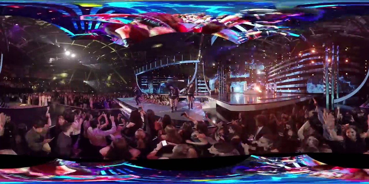 360 Video Daddy Yankee & Don Omar Performance Latin Billboards 2016