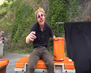 Arts de la Rue - Cie Le Ressort - Ça commence!