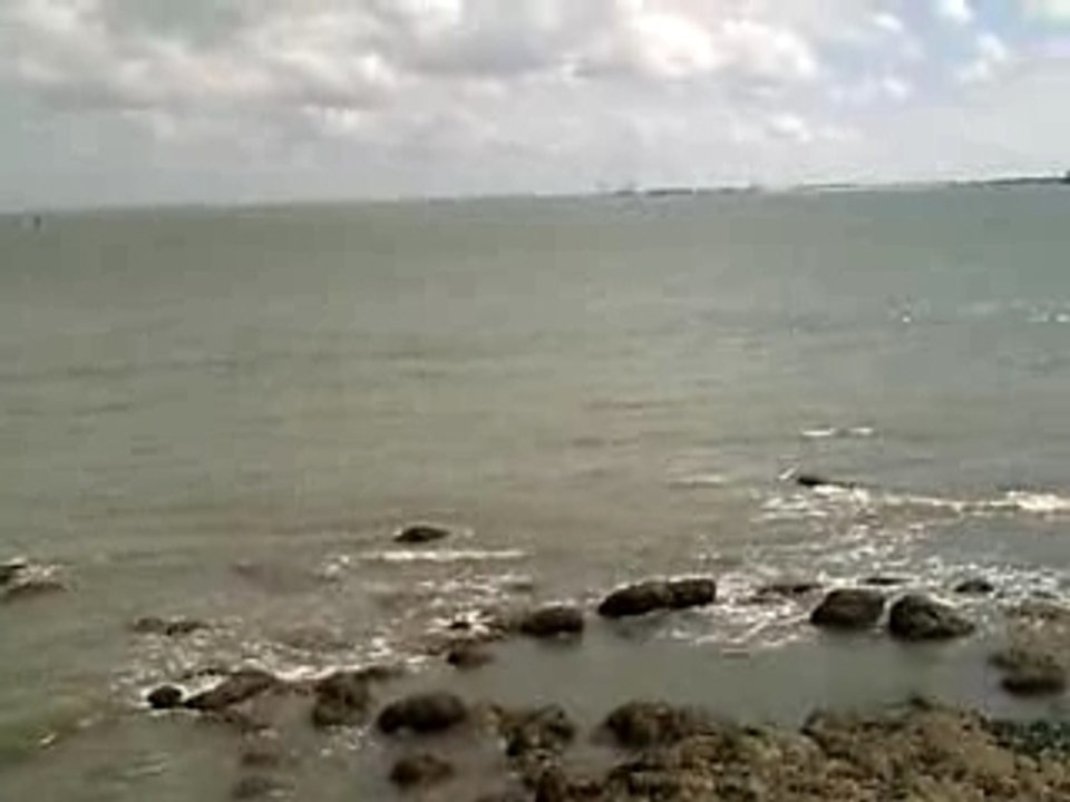 LA MER QU ON VOIT DANCER.......