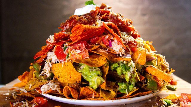 5 Layer Doritos Nachos, A Mountain of Flavor!