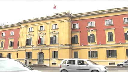 Report TV - Fitimet e kompanive shtetërore bien 60%, në total 4.3 mln dollarë në 2015