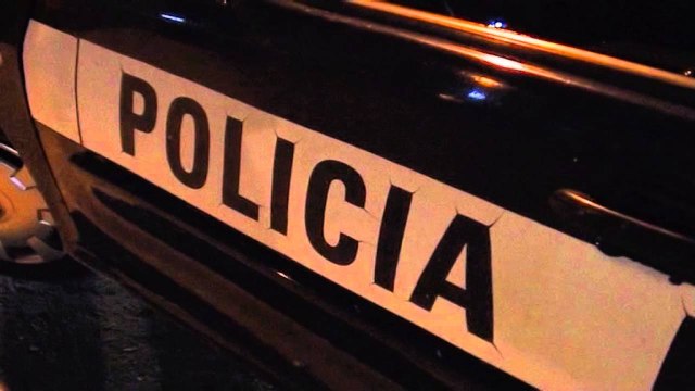 PRANGA MIKUT DOKTOR TE ELTON ÇIÇES, DYSHOHET SE FSHEHU ARMEN DHE CELULARET LAJM mpg