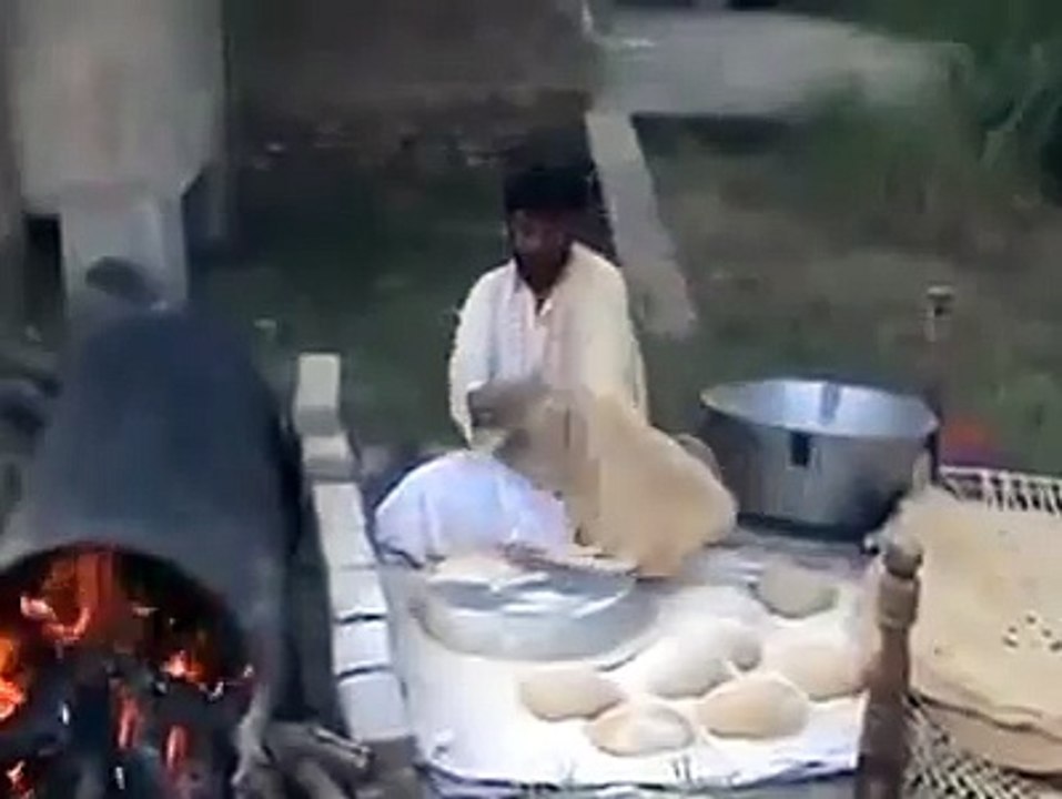 WoW ! Very Big Traditional Roti-Funny Whatsapp Video | WhatsApp Video Funny | Funny Fails | Viral Video