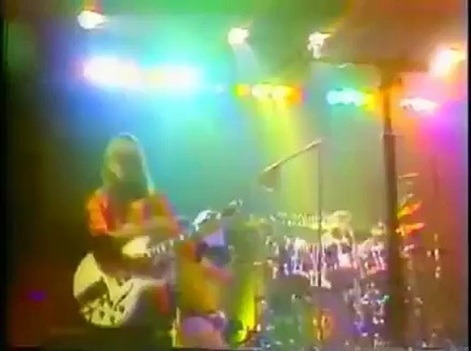 Rush - Closer to the Heart (from the Album 'A Farewell to Kings', 1977)