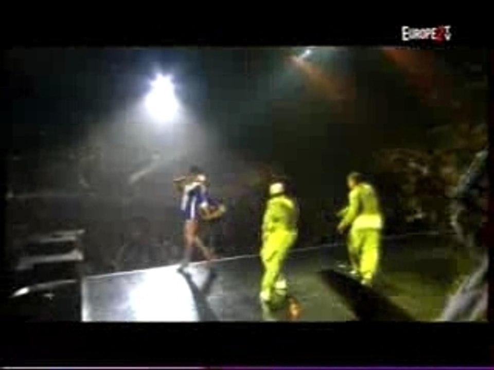 gwen stefani_hollaback girl_live