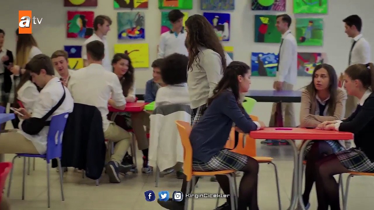 Kırgın Çiçekler 44.Bölüm - Songül Merti teselli ediyor!